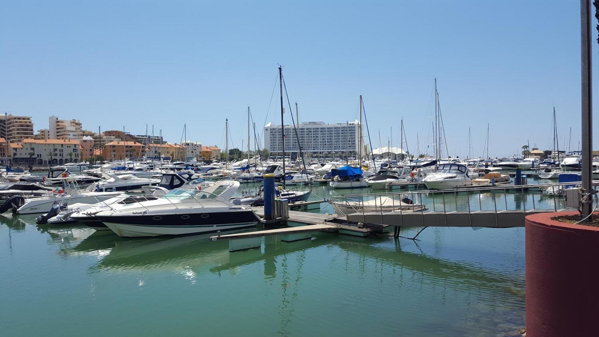 Quinta Do Romao Apartment Vilamoura Luaran gambar